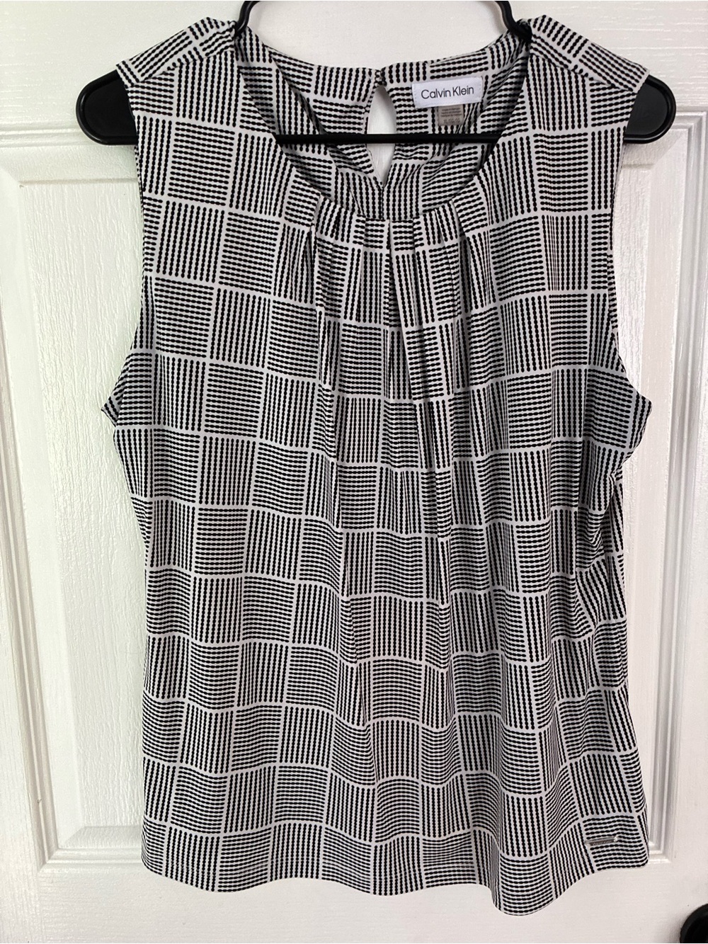 Calvin Klein Black & White Sleeveless Plaid Shell Top